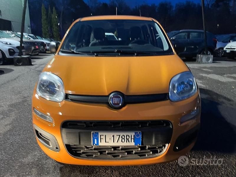 Usata Fiat Panda 69 CV (50 kW) 2017 Arancione Utilitaria