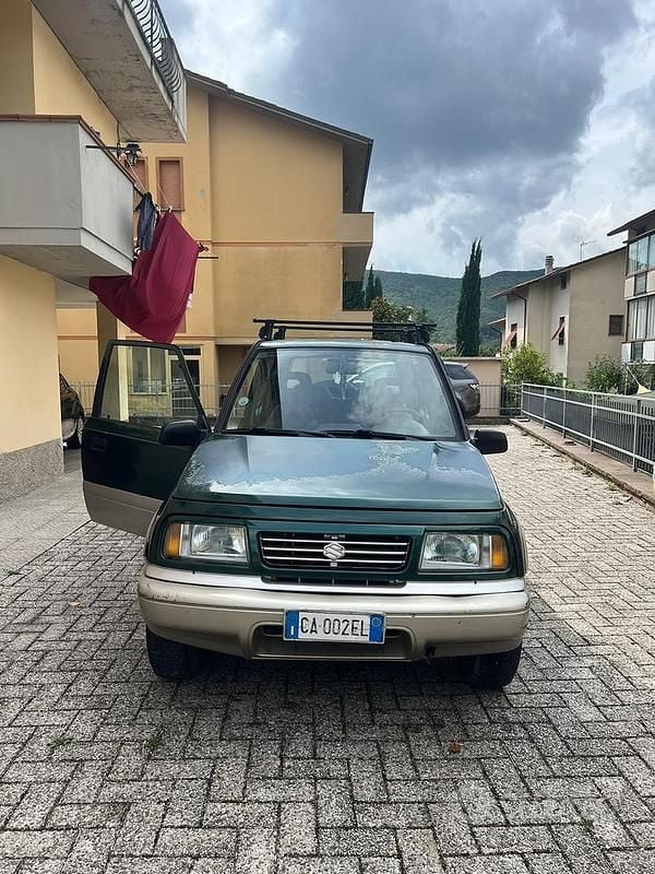 Usata Suzuki Vitara 87 CV (63 kW) 2002 Verde SUV