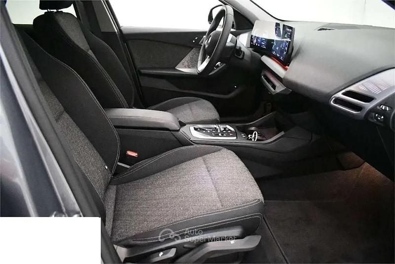 Usata BMW 120 M Sport 163 CV (119 kW) 2025 Gray Utilitaria