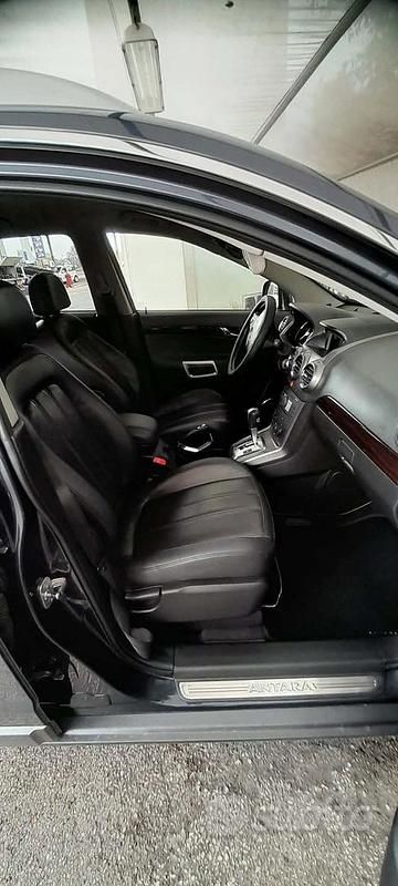 Usata Opel Antara 150 CV (110 kW) 2009 Grigio SUV