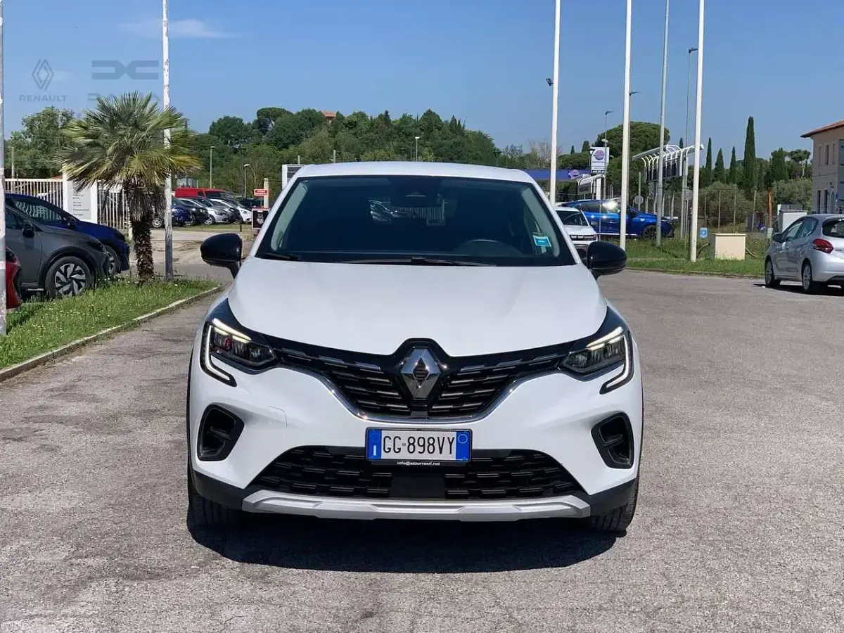 Usata Renault Captur Zen 143 CV (105 kW) 2022 Bianco SUV