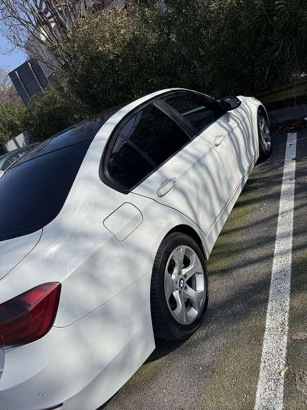 Usata BMW 320 Gran Turismo 184 CV (135 kW) 2013 Berlina