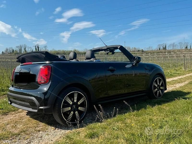 Usata Mini Cooper Cabriolet 136 CV (100 kW) 2022 Nero Cabrio