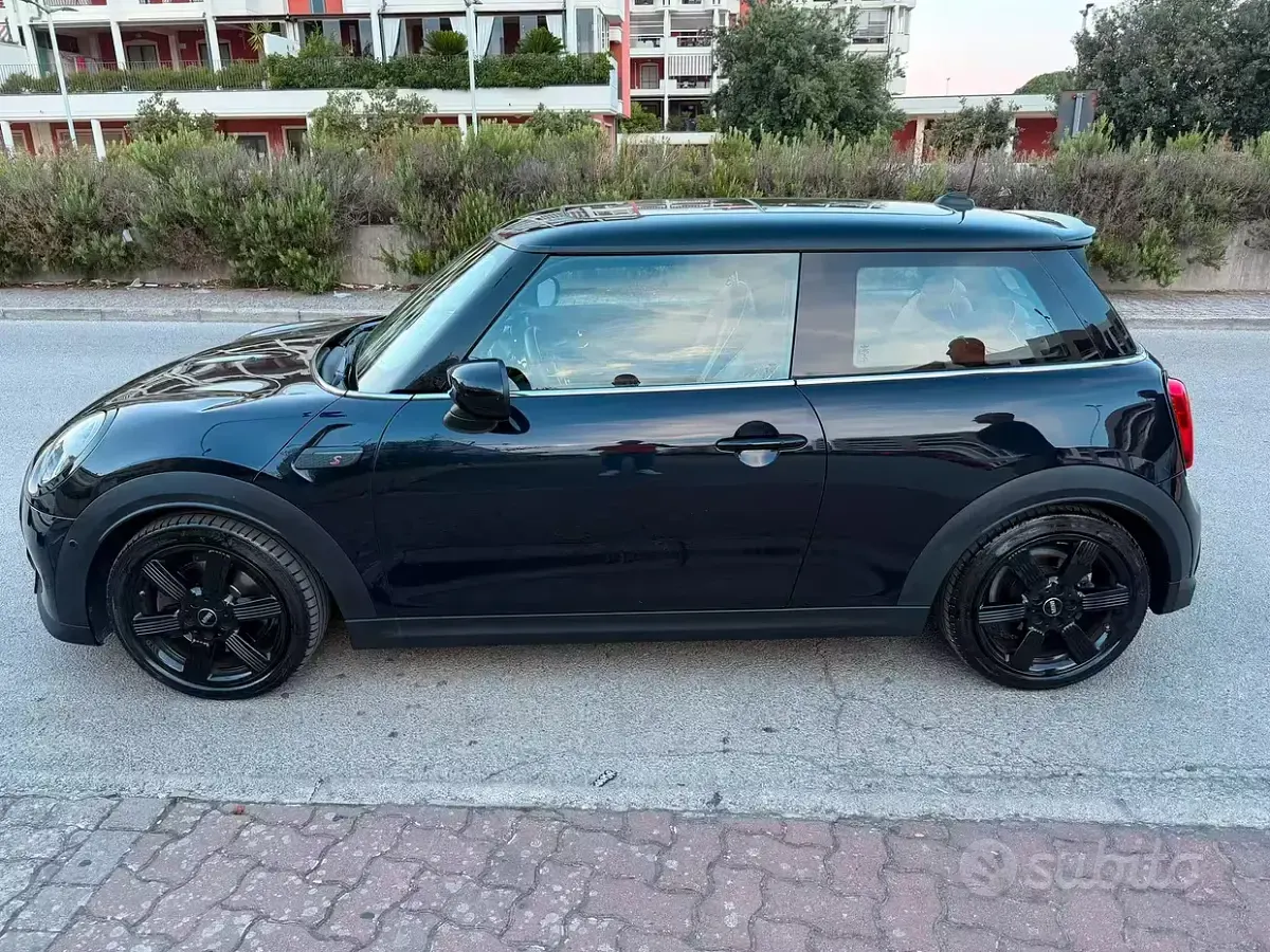Usata Mini Cooper S Coupé 102 CV (75 kW) 2022 Bluazzurro Coupé