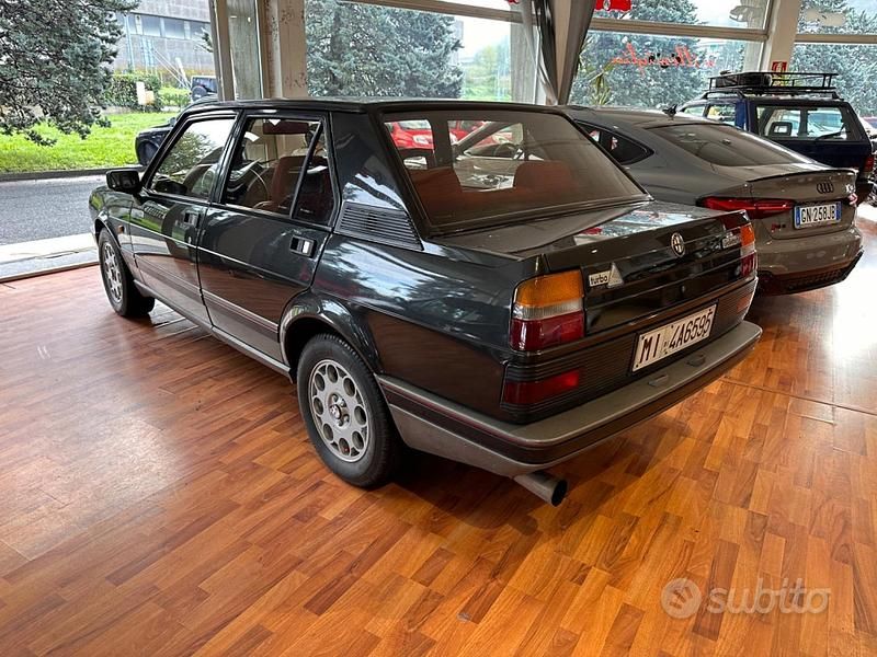 Usata Alfa Romeo Giulietta 131 CV (96 kW) 1986 Grigio Utilitaria