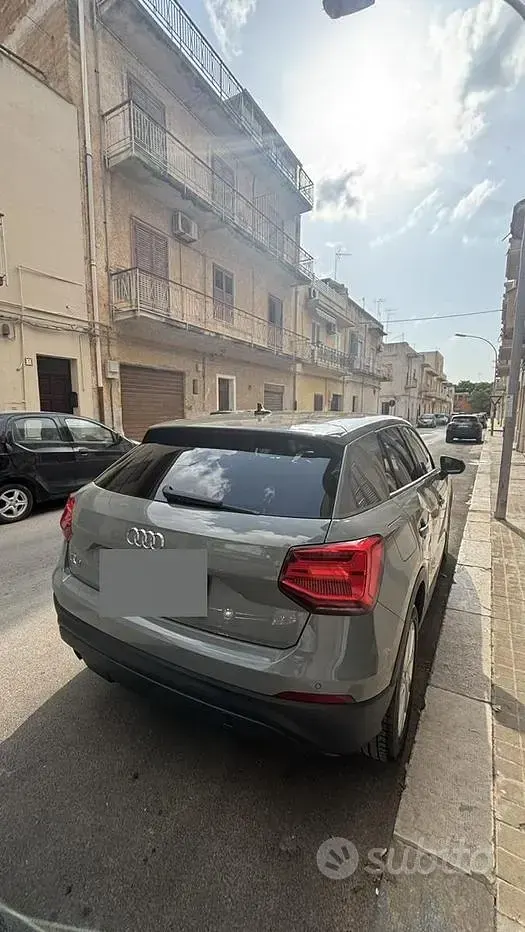 Usata Audi Q2 116 CV (85 kW) 2020 Grigio SUV