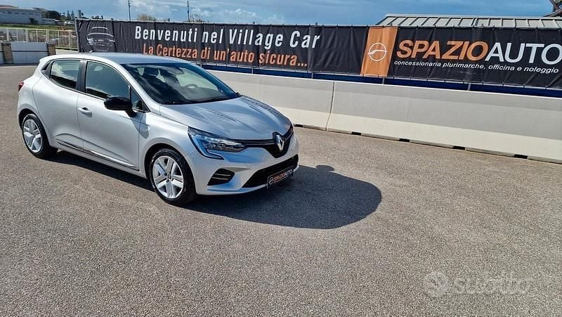 Usata Renault Clio V 86 CV (63 kW) 2020 Grigio Berlina