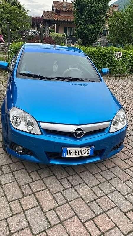 Usata Opel Tigra Edition 90 CV (66 kW) 2007 Blu Station wagon