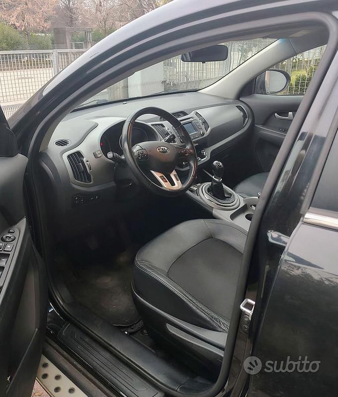 Usata Kia Sportage 116 CV (85 kW) 2015 Nero SUV