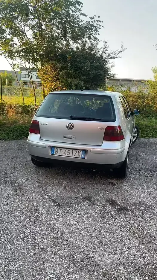 Usata VW Golf IV 110 CV (80 kW) 2001 Grigio Berlina