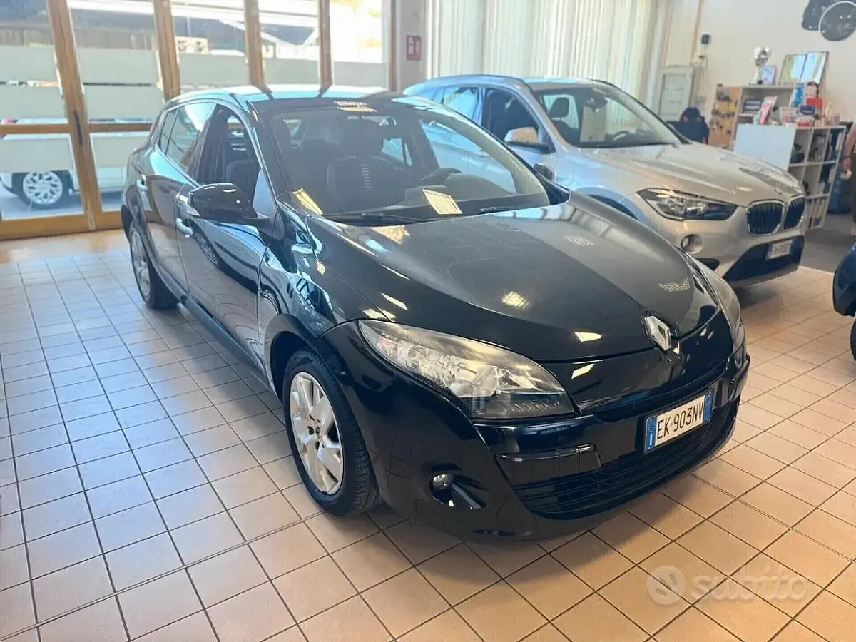 Usata Renault Mégane III 110 CV (80 kW) 2011 Nero Berlina