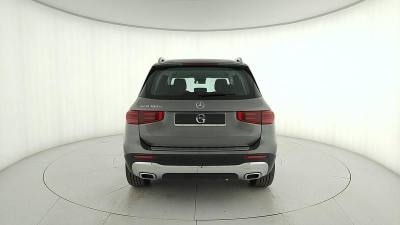 Usata Mercedes GLB180 Advanced 116 CV (85 kW) 2025 Grigio SUV