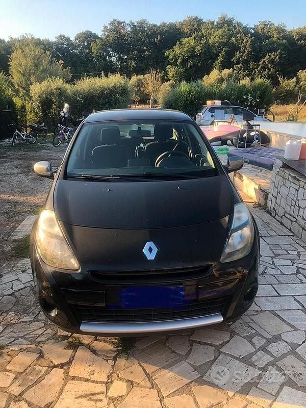 Usata Renault Clio II 75 CV (55 kW) 2011 Utilitaria