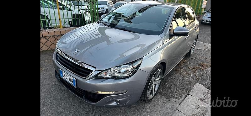 Grigio Usata 2015 Peugeot 308 Tre volumi | 7499 € (Ottimo prezzo) - Immagine 1/4