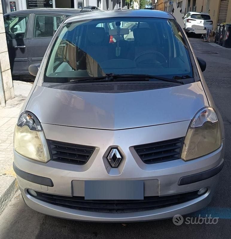 Usata Renault Modus Dynamique 70 CV (51 kW) 2008 Grigio Monovolume