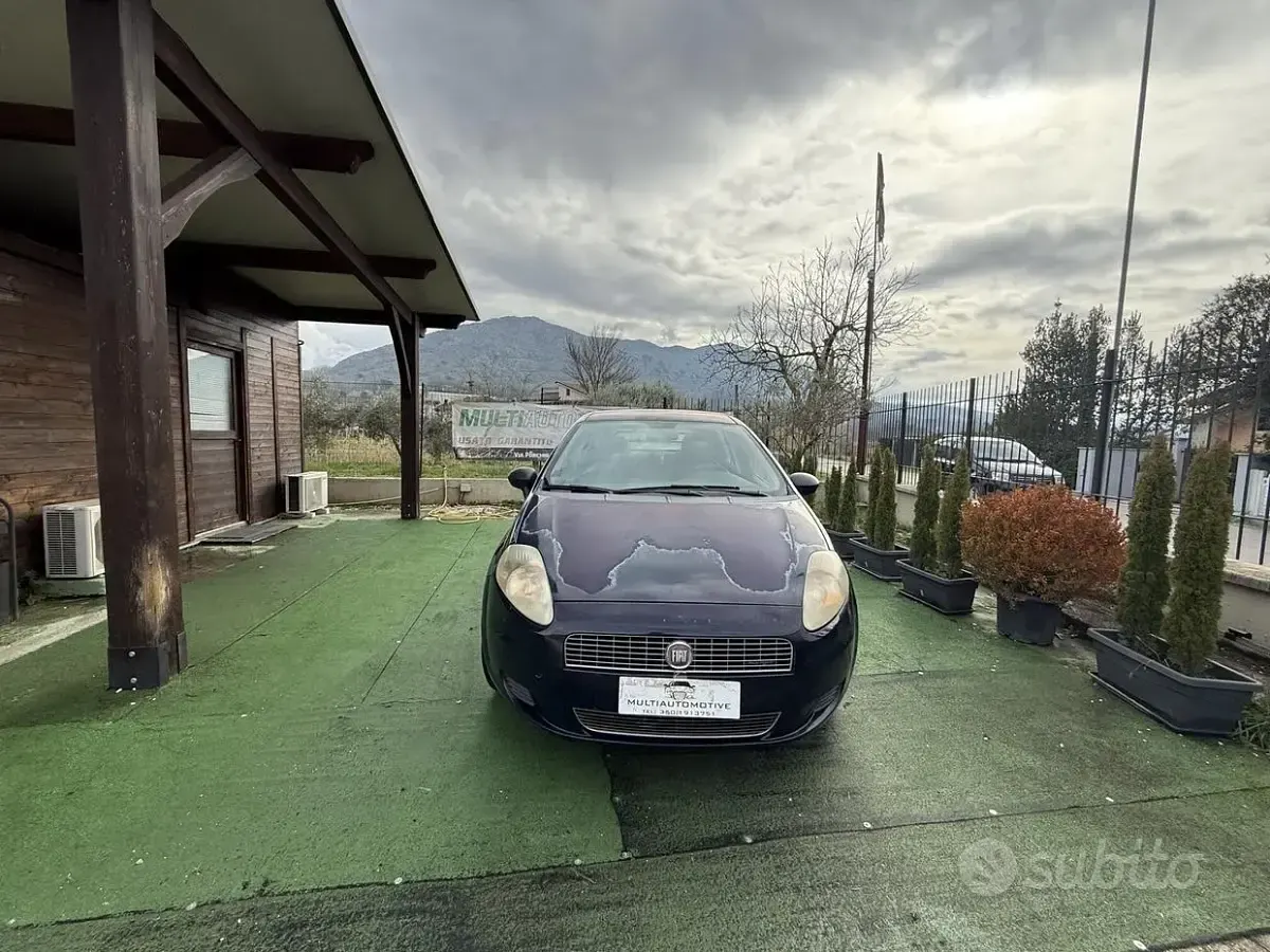 Usata Fiat Punto 75 CV (55 kW) 2009 Blu Utilitaria
