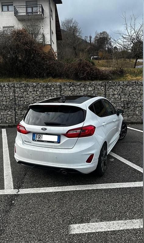Usata Ford Fiesta ST-Line 125 CV (91 kW) 2018 Bianco Berlina