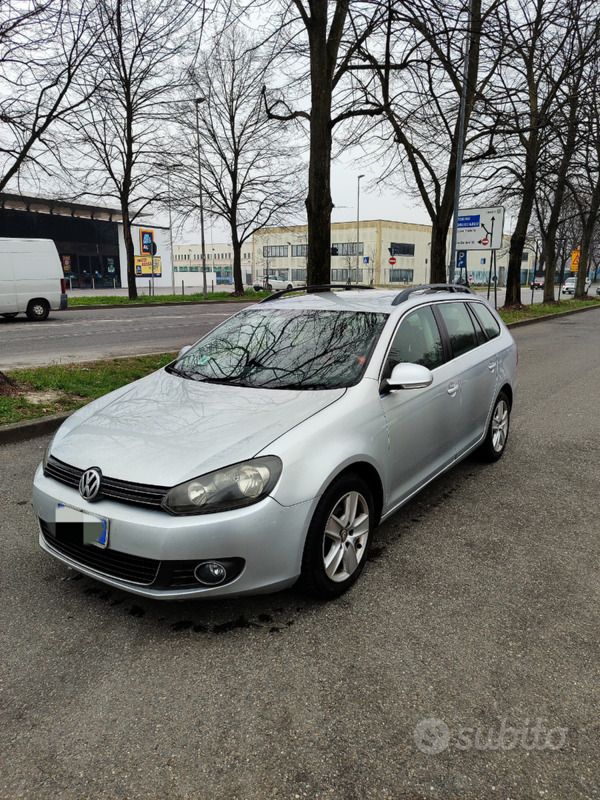 Grigio Usata 2010 VW Golf VI Station wagon | 2500 € (Buon prezzo) - Immagine 1/4