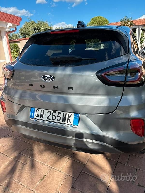 Grigio Usata 2024 Ford Puma Tre volumi | 18.500 € (Buon prezzo) - Immagine 1/4