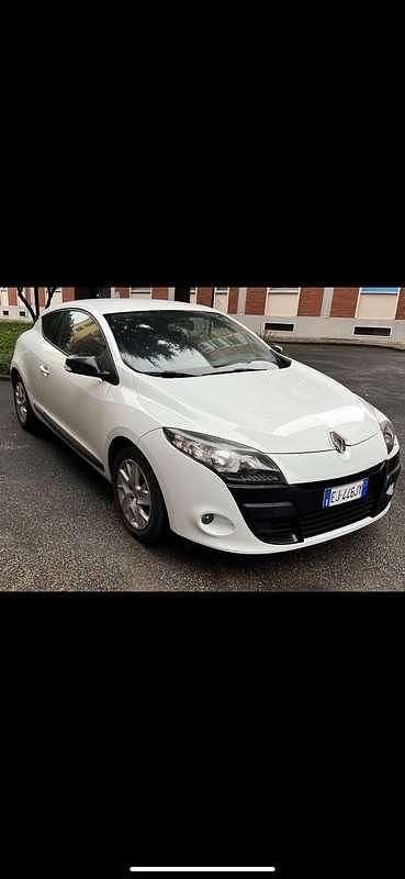 Usata Renault Mégane Coupé Bose Edition 131 CV (96 kW) 2011 Coupé