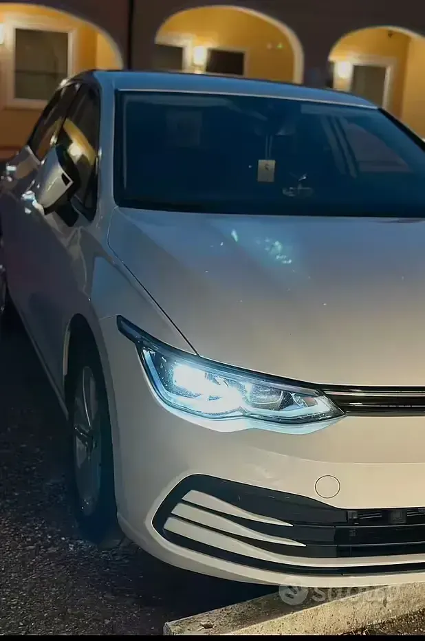 Usata VW Golf VIII 110 CV (80 kW) 2021 Bianco Berlina