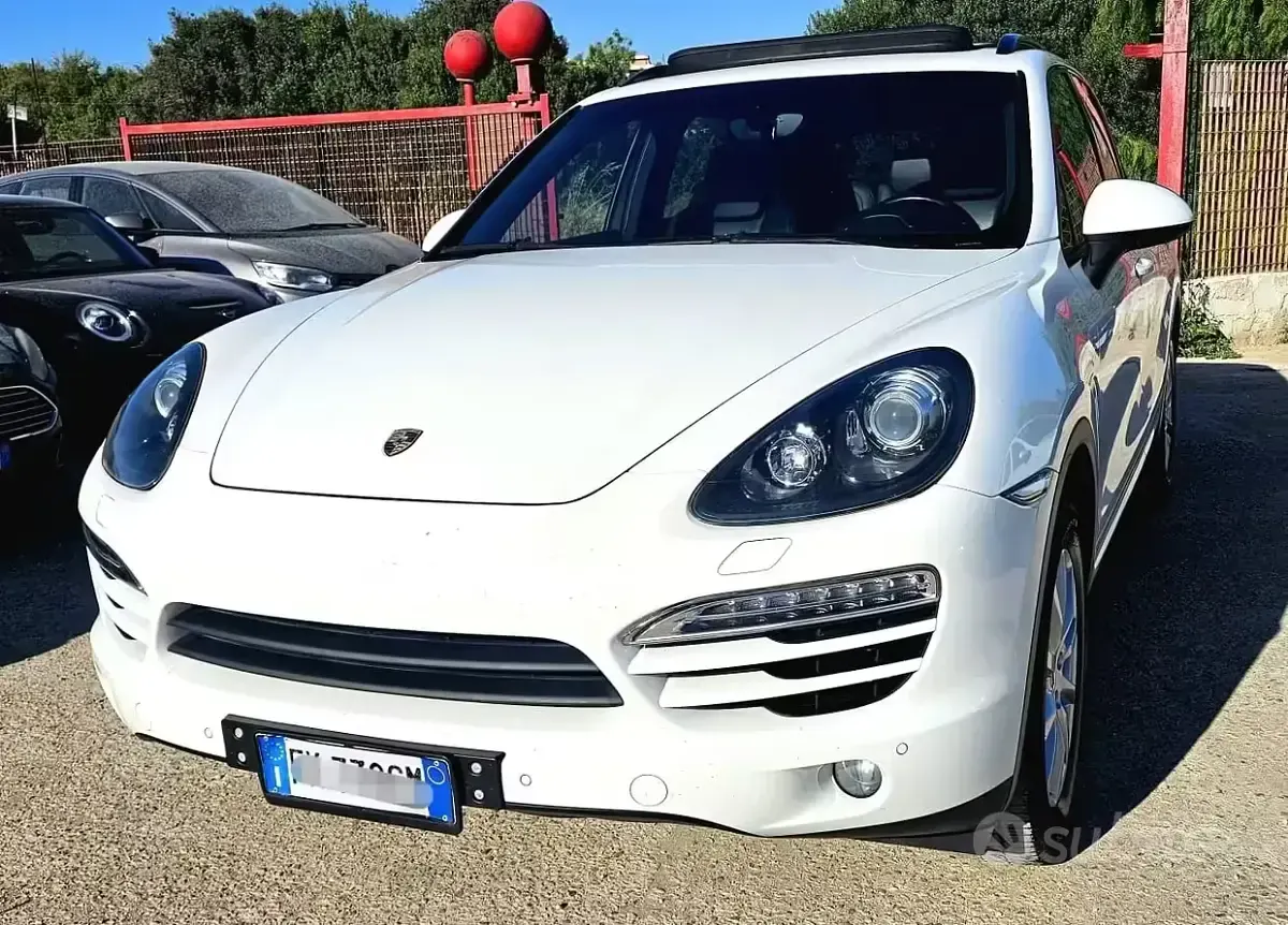 Usata Porsche Cayenne 245 CV (180 kW) 2012 Bianco SUV