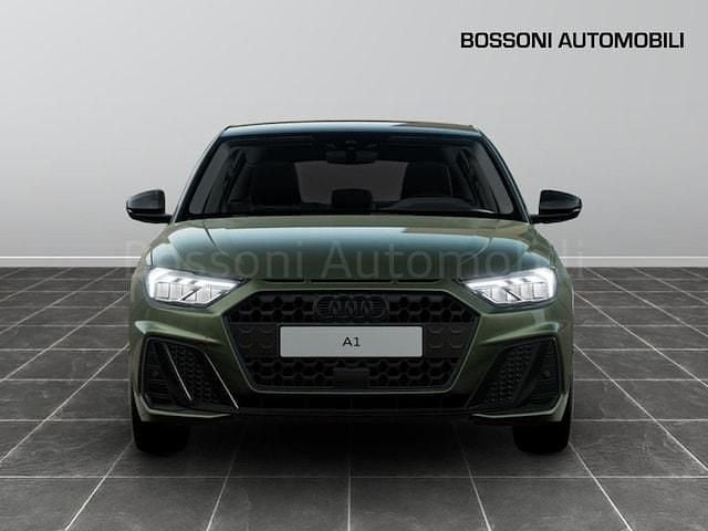 Nuova Audi A1 Ambiente 116 CV (85 kW) 2025 Verde district metallizzato Utilitaria