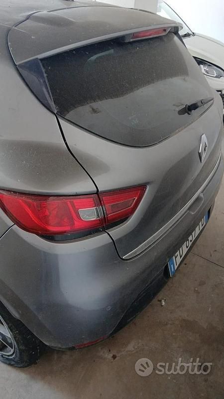 Usata Renault Clio IV 78 CV (57 kW) 2016 Grigio Utilitaria