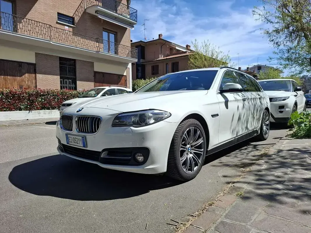 Usata BMW 520 Luxury Line 190 CV (139 kW) 2014 Bianco Station wagon