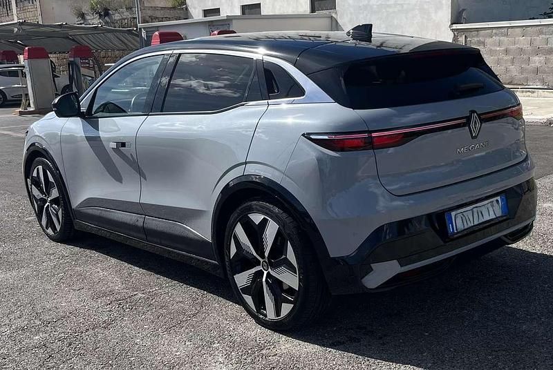 Usata Renault Mégane IV Techno 55 kW (75 CV) 2022 Grigio Berlina