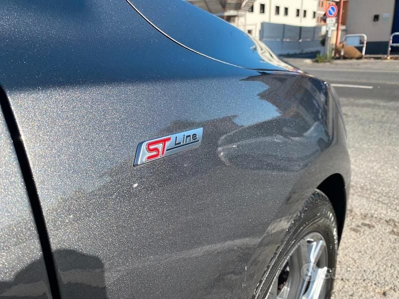 Usata Ford Focus ST-Line 125 CV (91 kW) 2024 Grigio Berlina
