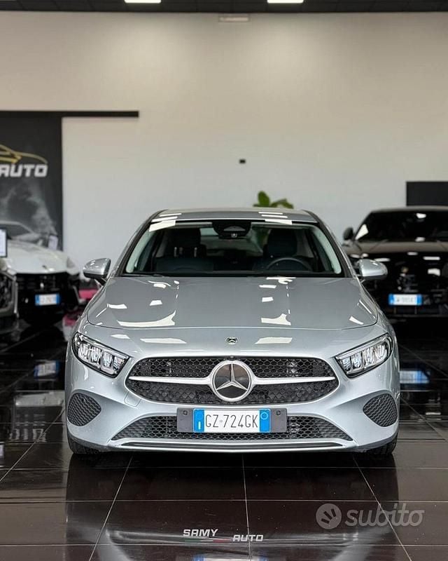 Usata Mercedes A180 Advanced 116 CV (85 kW) 2025 Grigio Berlina