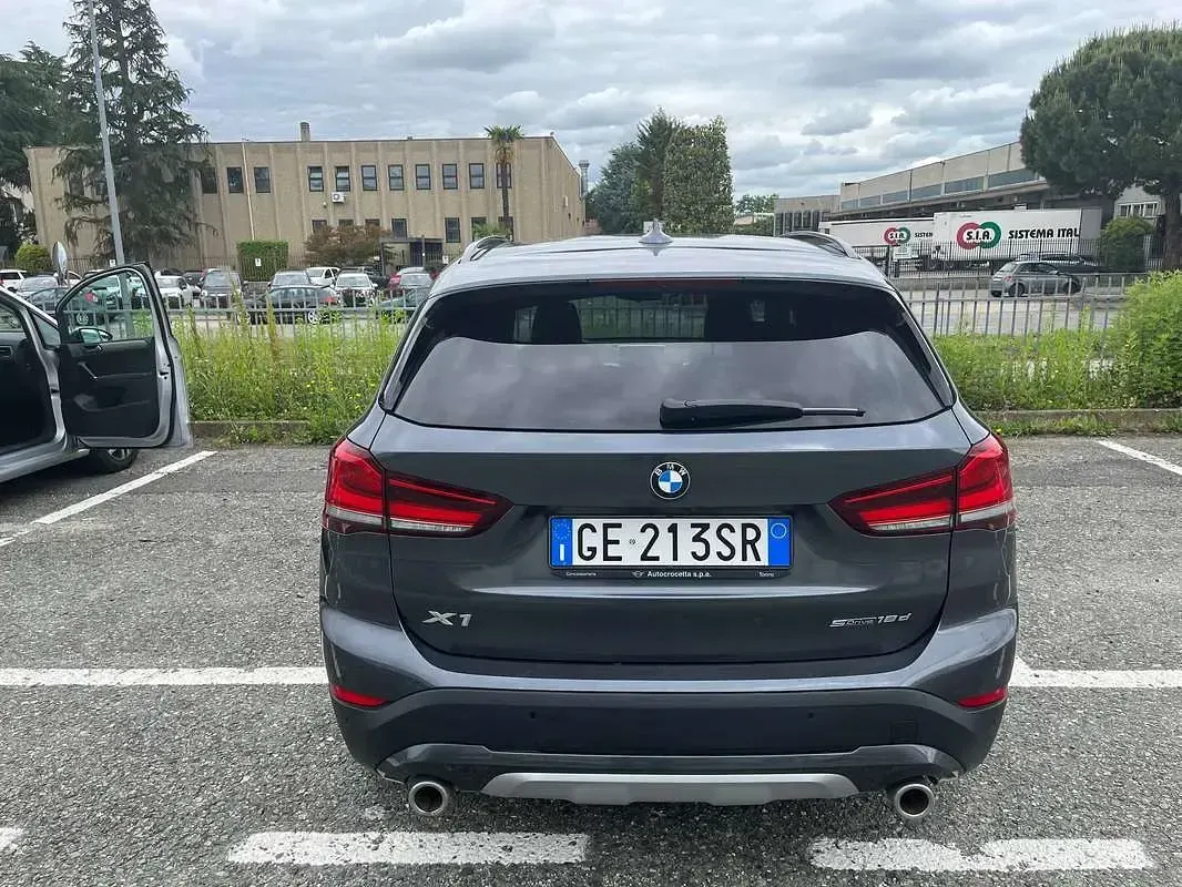 Usata BMW X1 Advantage 150 CV (110 kW) 2021 Grigio SUV