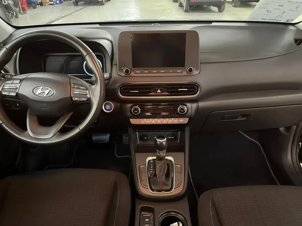 Usata Hyundai Kona 141 CV (103 kW) 2022 Grigio SUV