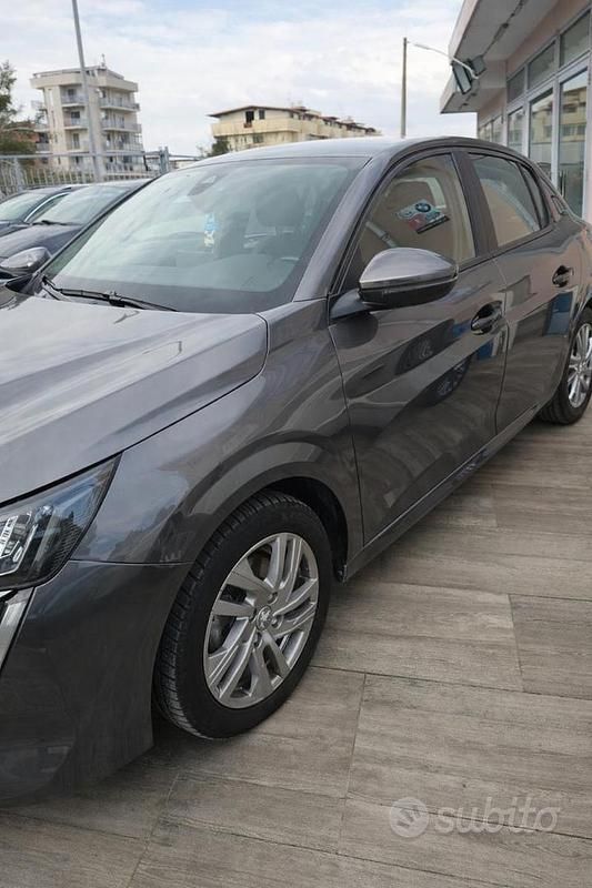 Usata Peugeot 208 75 CV (55 kW) 2020 Utilitaria