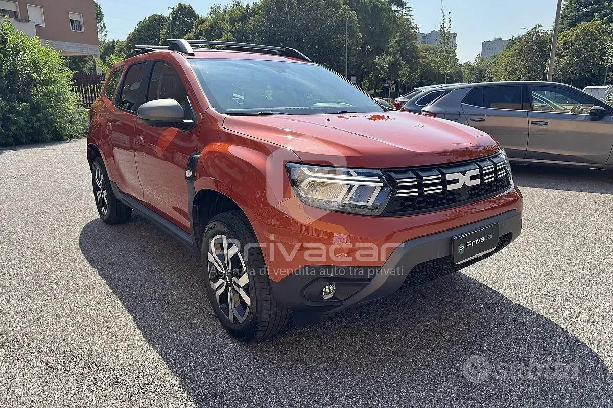 Usata Dacia Duster Journey 101 CV (74 kW) 2023 Arancione SUV