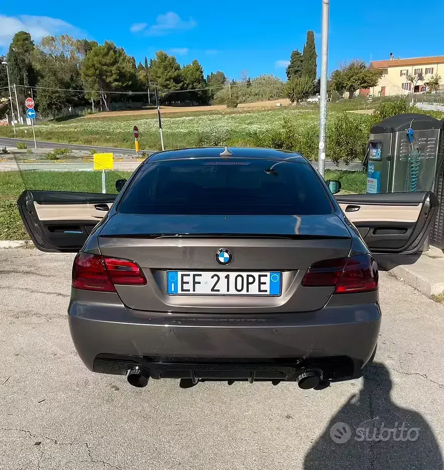 Usata BMW 320 Efficient Dynamics 184 CV (135 kW) 2011 Grigio Coupé