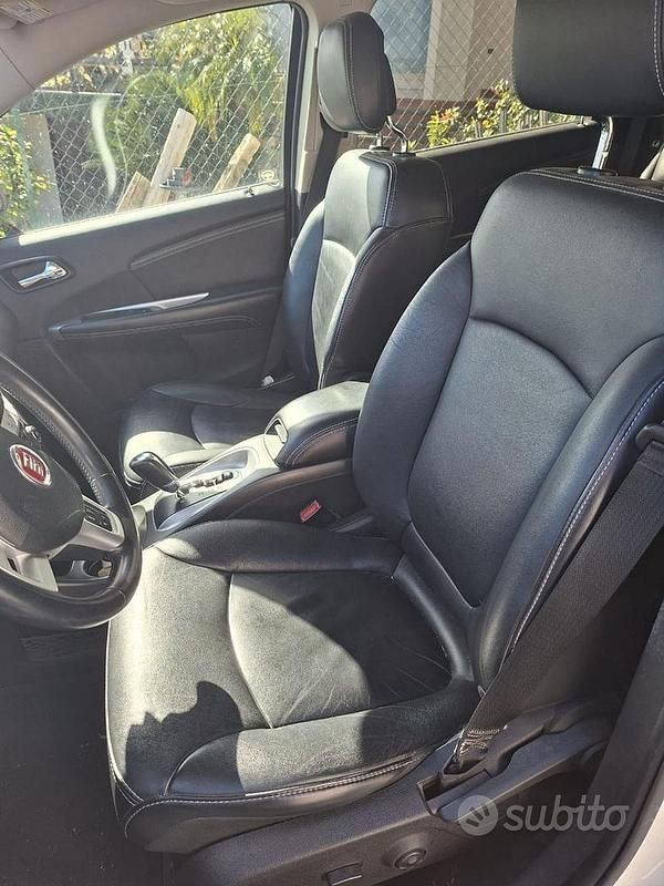 Usata Fiat Freemont Lounge 170 CV (125 kW) 2012 Bianco SUV