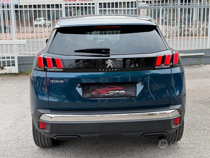 Usata Peugeot 3008 Allure 130 CV (95 kW) 2023 Blu SUV