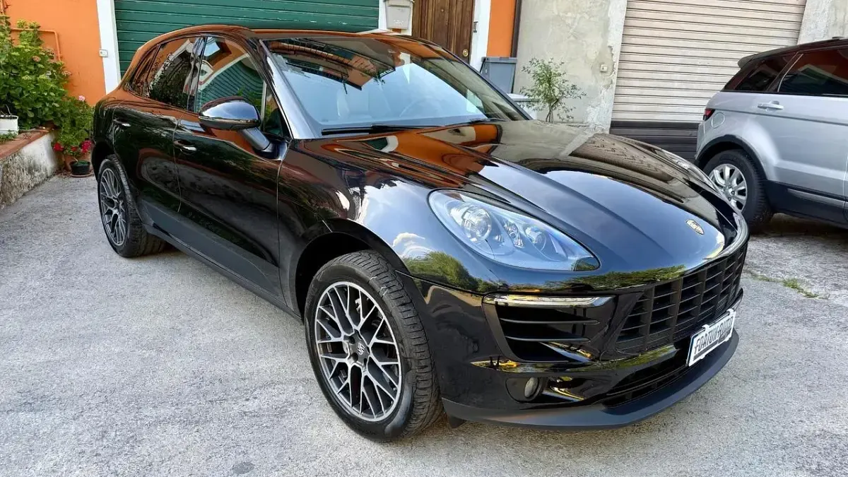 Usata Porsche Macan 250 CV (183 kW) 2018 Nero SUV