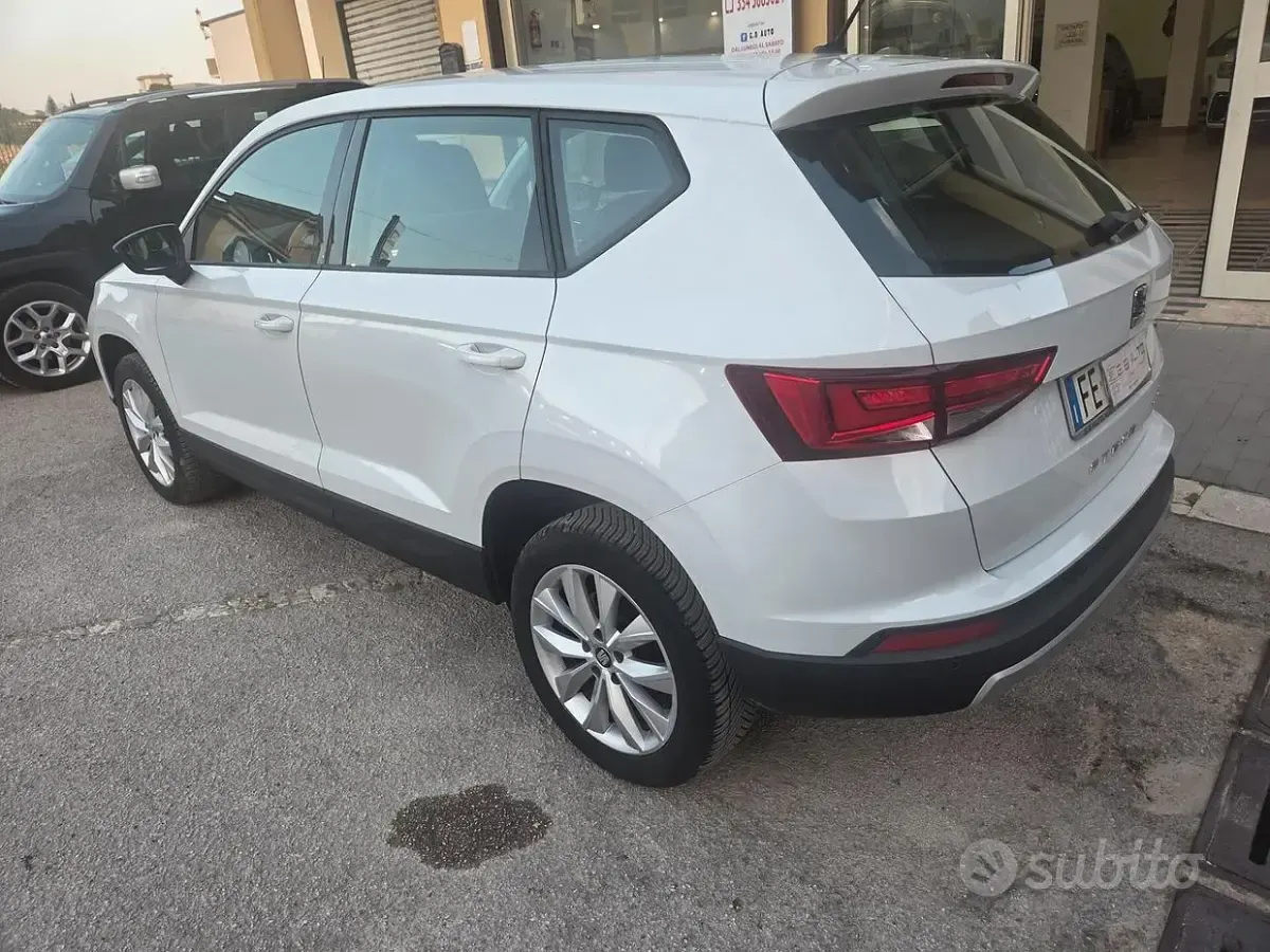 Usata Seat Ateca 116 CV (85 kW) 2016 Bianco SUV