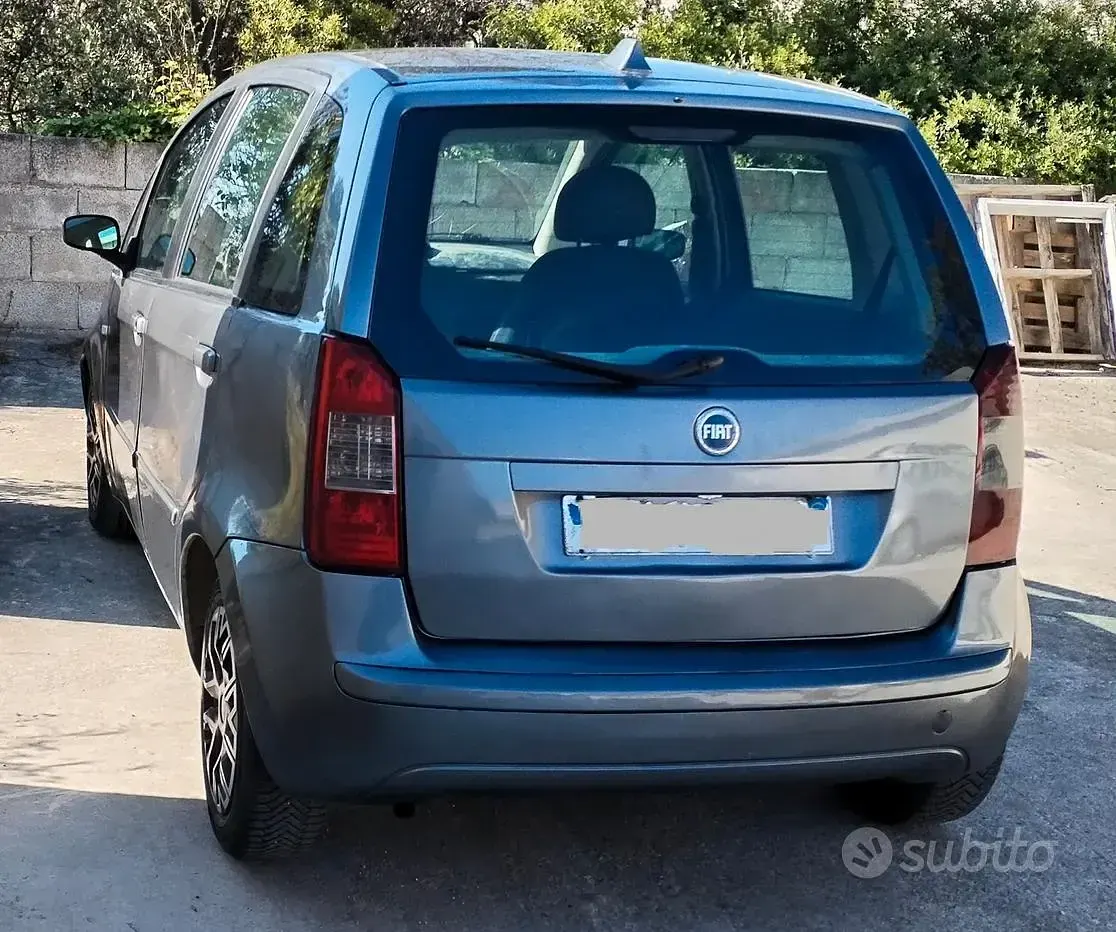 Usata Fiat Idea 69 CV (50 kW) 2007 Grigio Monovolume