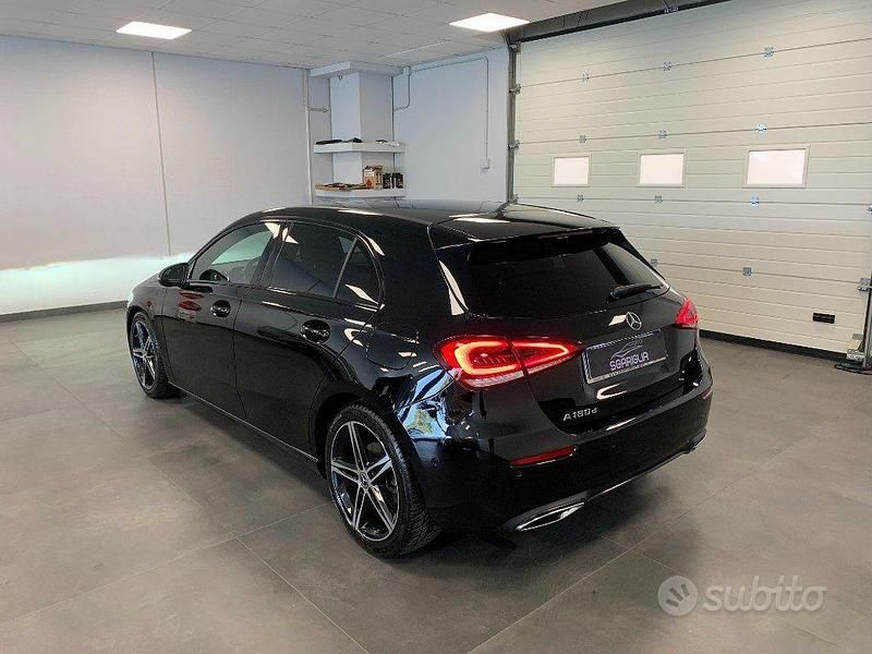 Usata Mercedes A180 Premium 116 CV (85 kW) 2021 Nero Berlina