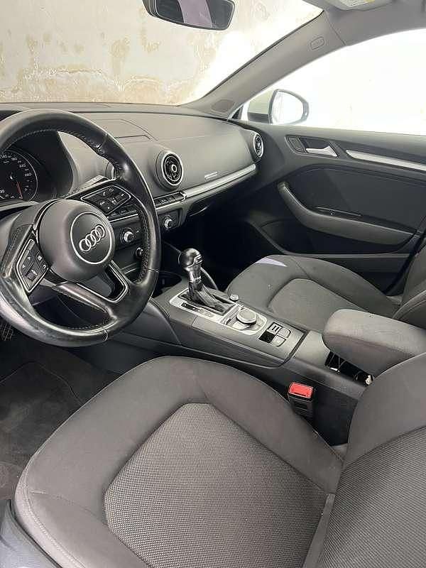 Usata Audi A3 Design 116 CV (85 kW) 2018 Berlina