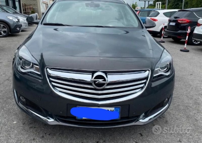 Usata Opel Insignia Sport 140 CV (102 kW) 2015 Grigio Station wagon
