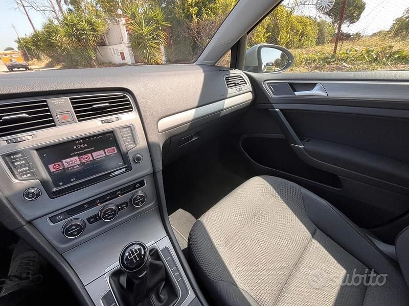 Usata VW Golf VII Business 110 CV (80 kW) 2017 Grigio Berlina