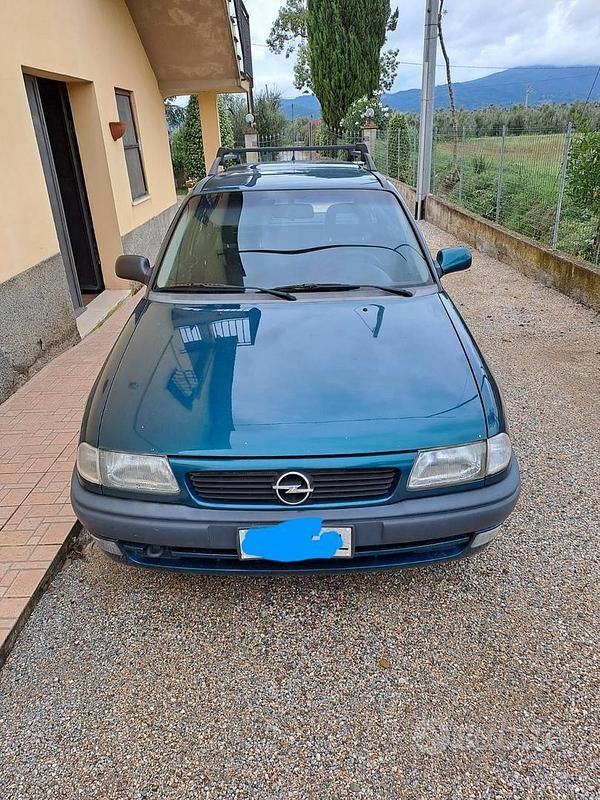 Usata Opel Astra 1997 Verde Berlina