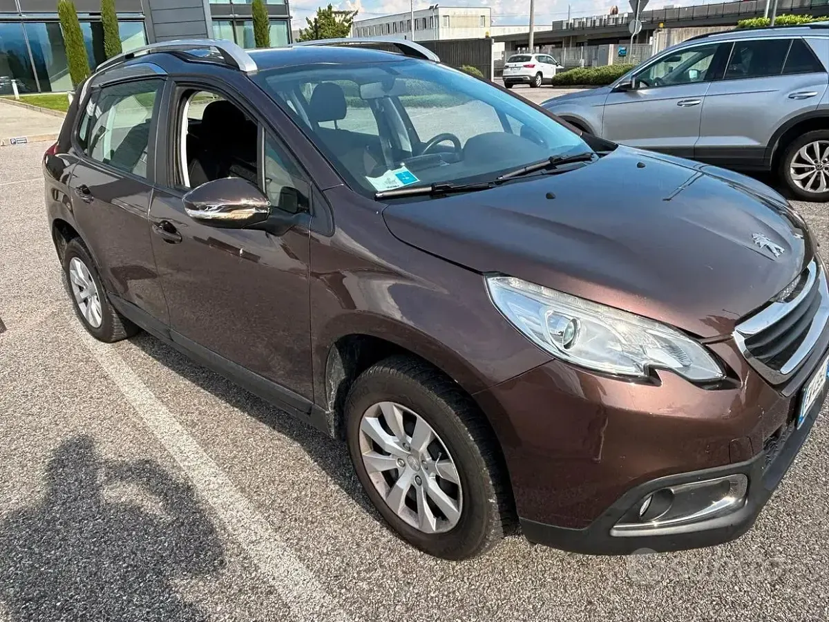 Usata Peugeot 2008 Active 68 CV (50 kW) 2014 Marrone SUV