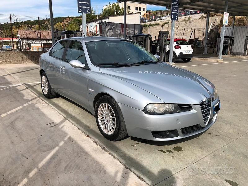 Usata 2004 Alfa Romeo 156 Tre volumi | 2700 € (Molto cara) - Immagine 1/4