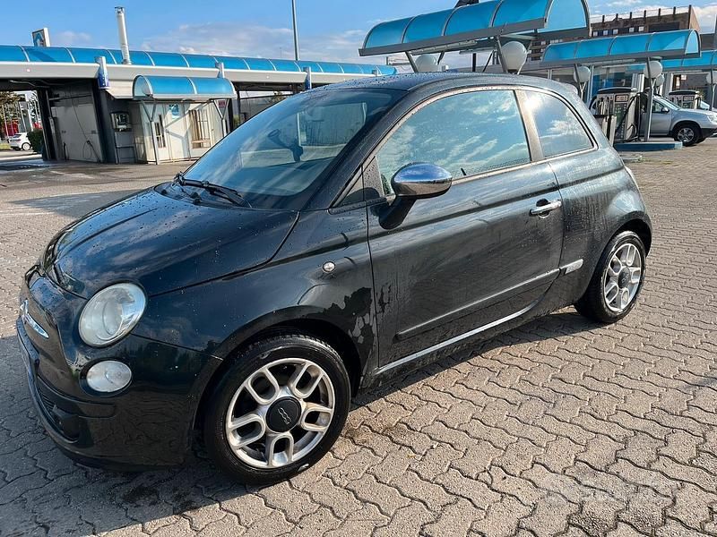 Nero Usata 2009 Fiat 500 Sport Due volumi | 5500 € (Buon prezzo) - Immagine 1/4